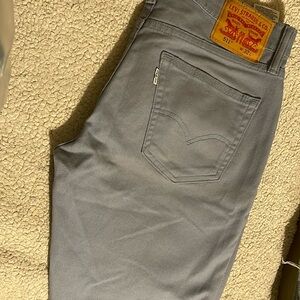 Levi’s light blue jeans